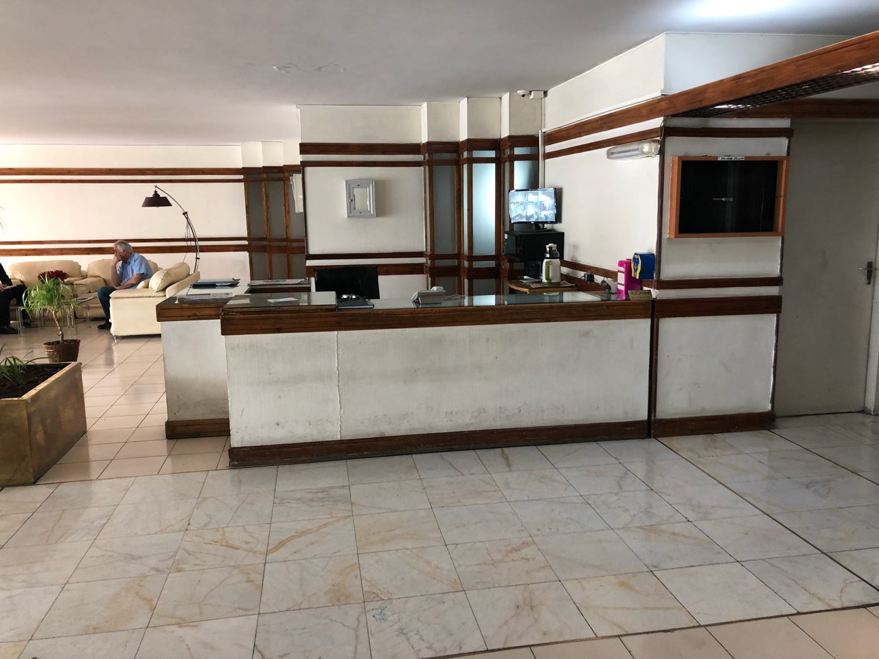 بازسازی لابی برج هرمزان 2